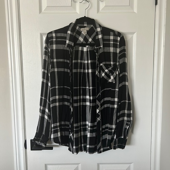 BUNDLE 3/$12 Calvin Klein Jeans Plaid Shirt - Picture 1 of 6